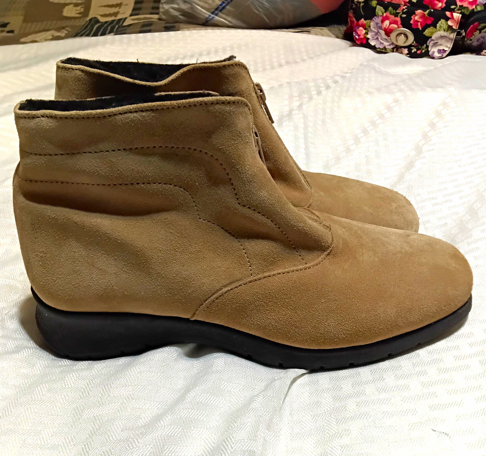 Maxine Of Canada Leather Chelsea Boot Tan 7.5 M Front Zip Women's Fleece Lining